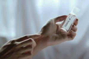 Les huiles essentielles sont de véritables trésors pour apaiser le corps et l’esprit.